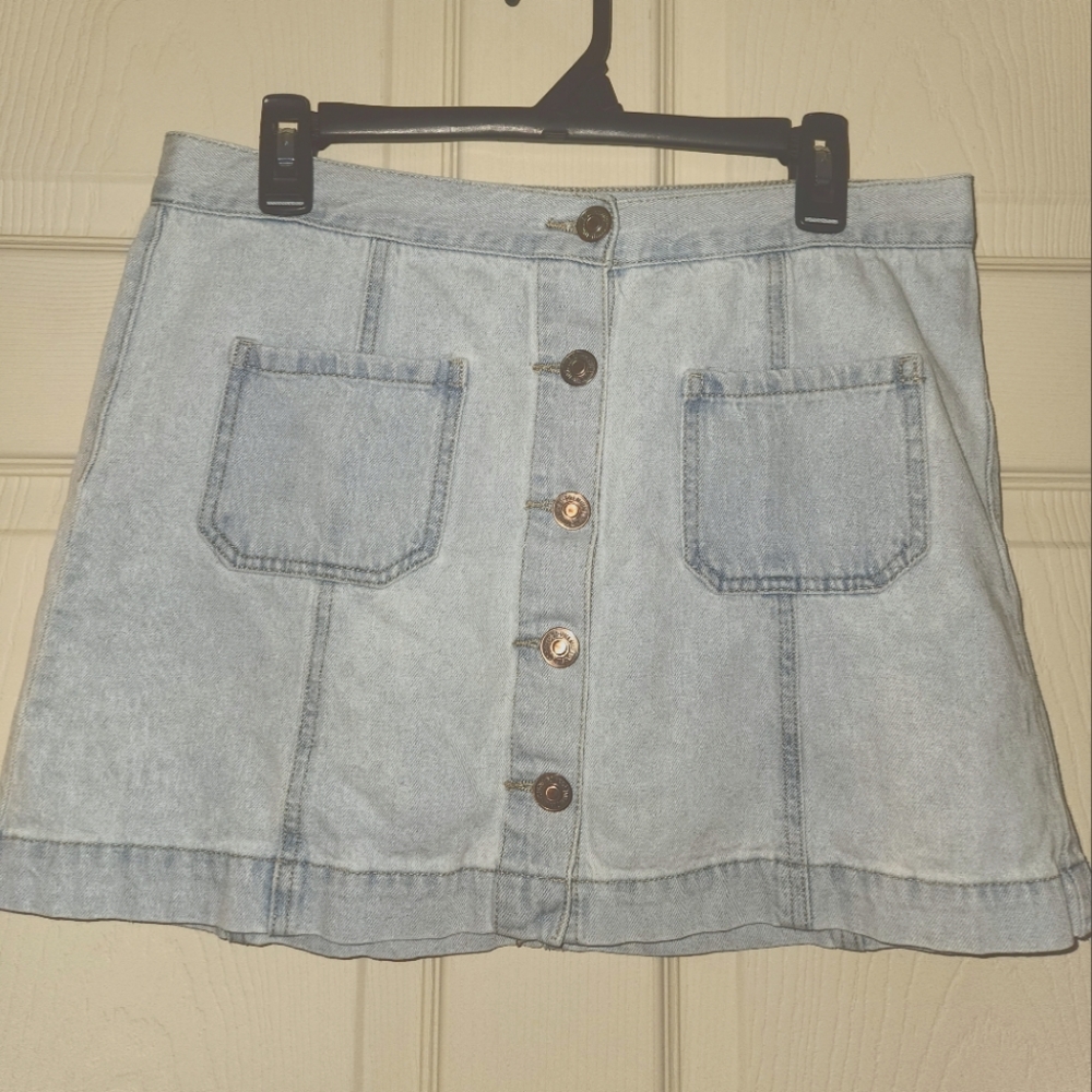 Women's Forever 21 Denim Skirt Size 30